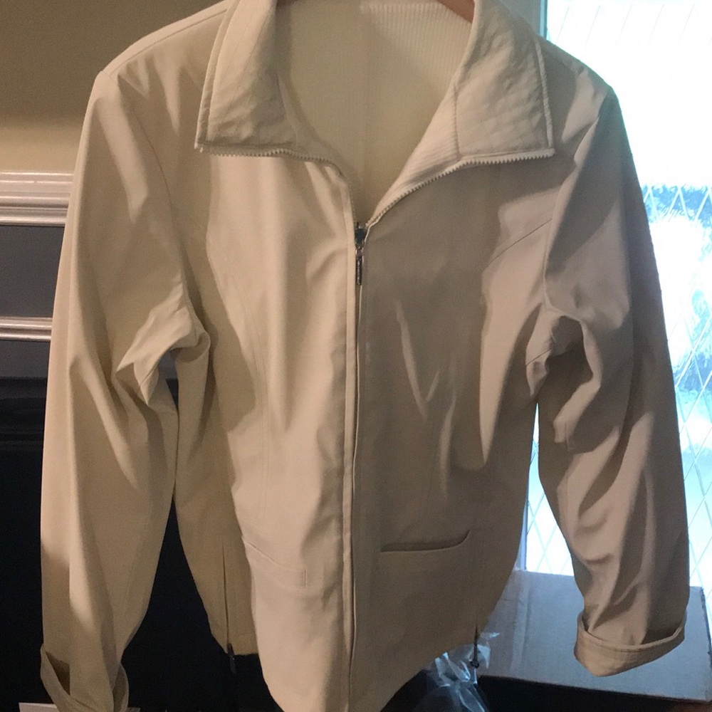 Women’s cream reversible jacket
